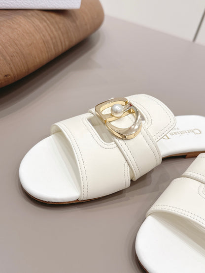 CD 30 Montaigne Slide White Calfskin 738232
