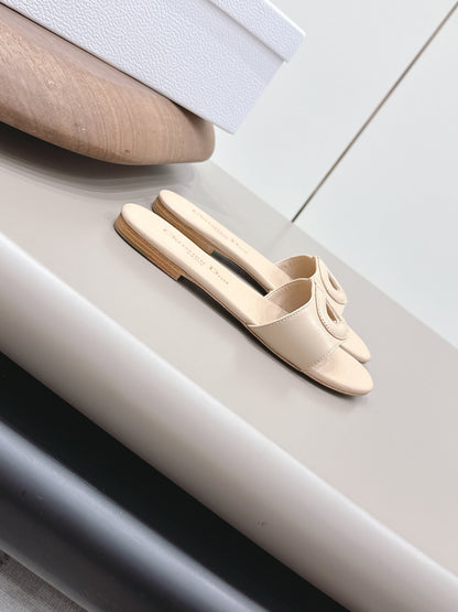 CD 26s Round-Toe Slide Sandals Beige Calfskin 738239
