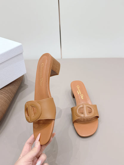 CD 26s Round-Toe Sandals 4.5cm Tan Calfskin 738234