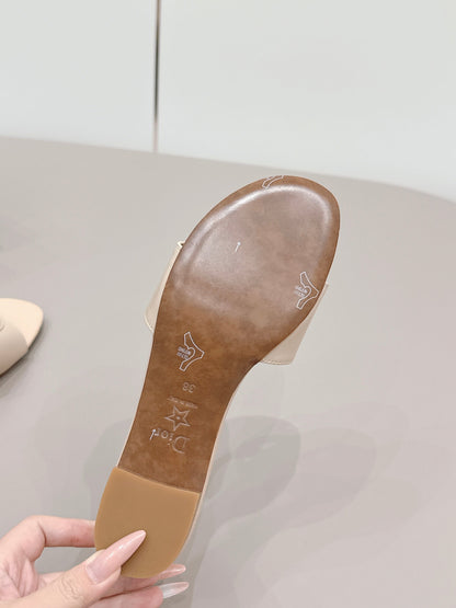 CD 26s Round-Toe Sandals 4.5cm Beige Calfskin 738235