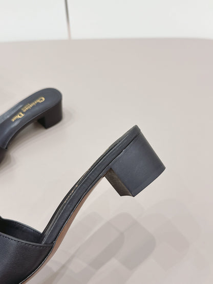 CD 26s Round-Toe Sandals 4.5cm Black Calfskin 738233