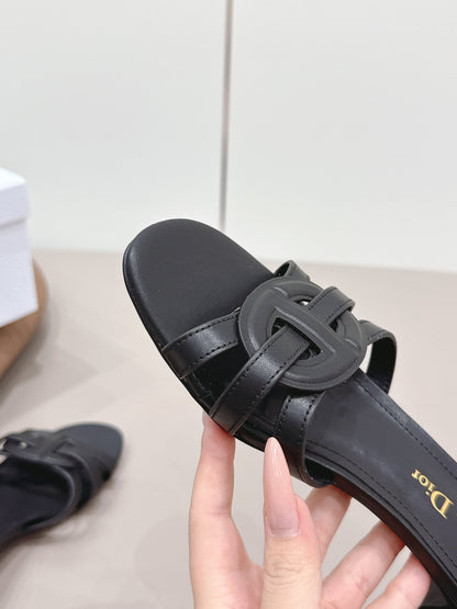 CD 26s D-Club Sandal 4.5cm Black Calfskin 738241
