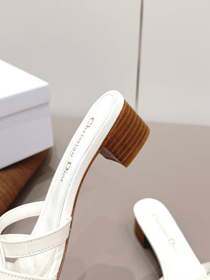 CD 26s D-Club Sandal 4.5cm White Calfskin 738244