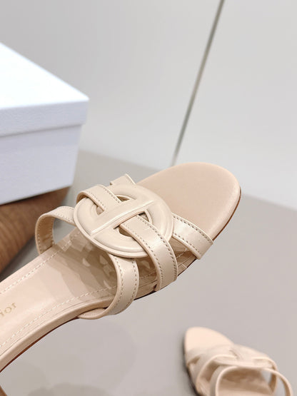 CD 26s D-Club Sandal 4.5cm Beige Calfskin 738243