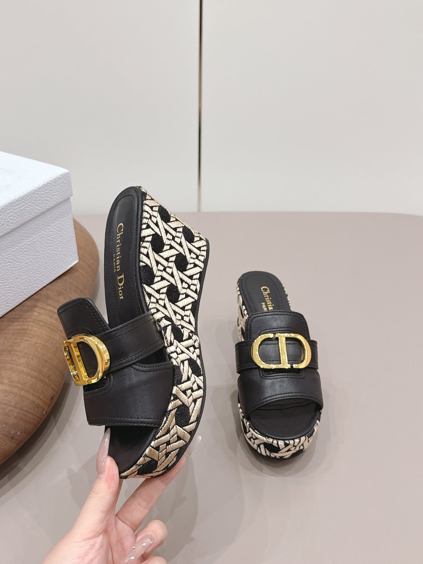 CD 30 Montaigne Wedge Slides 8cm Black Calfskin 738317