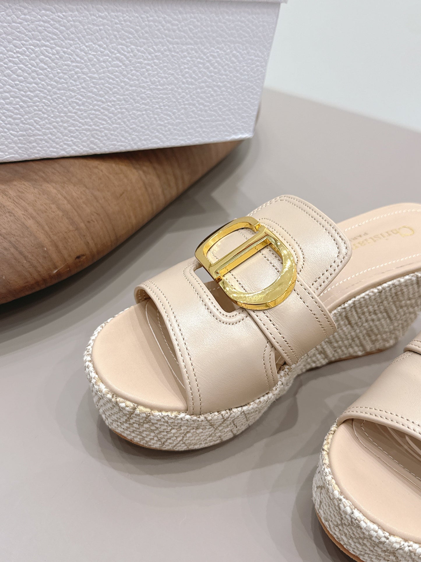 CD 30 Montaigne Wedge Slides 8cm Light Beige Calfskin 738319