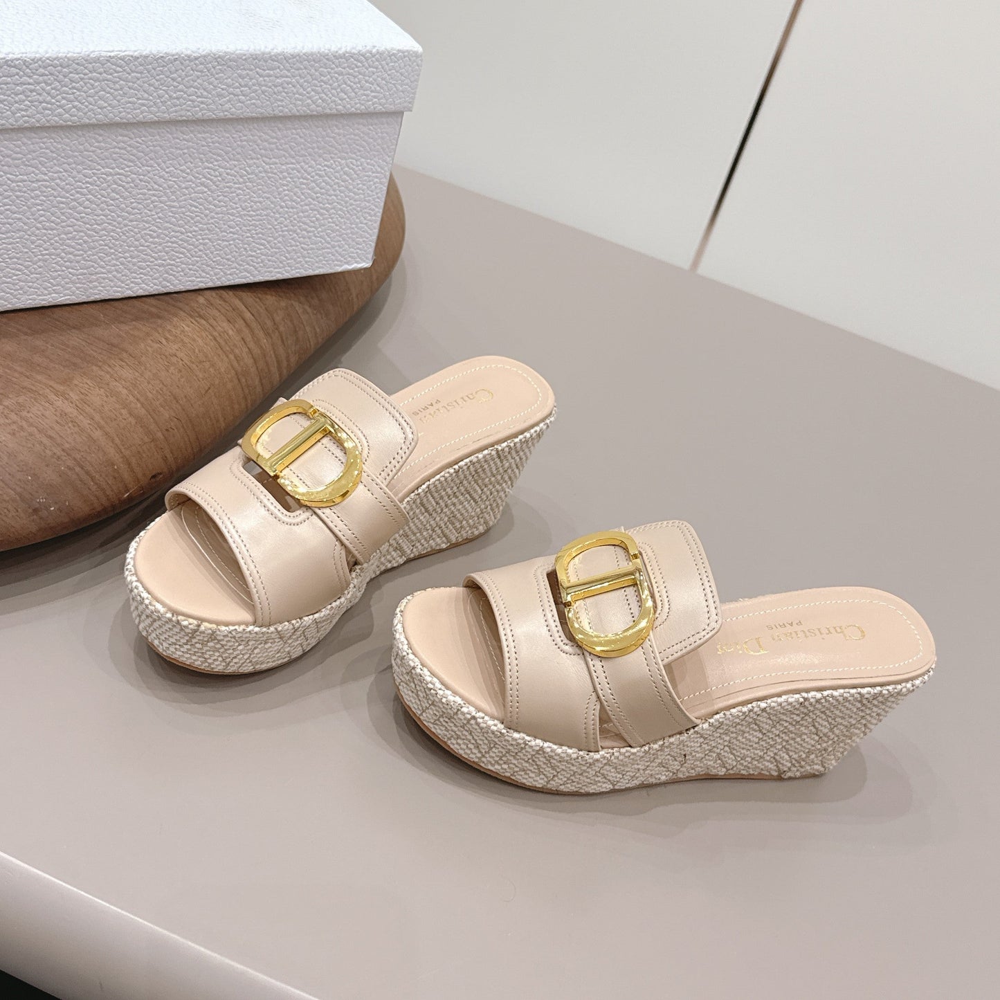 CD 30 Montaigne Wedge Slides 8cm Light Beige Calfskin 738319