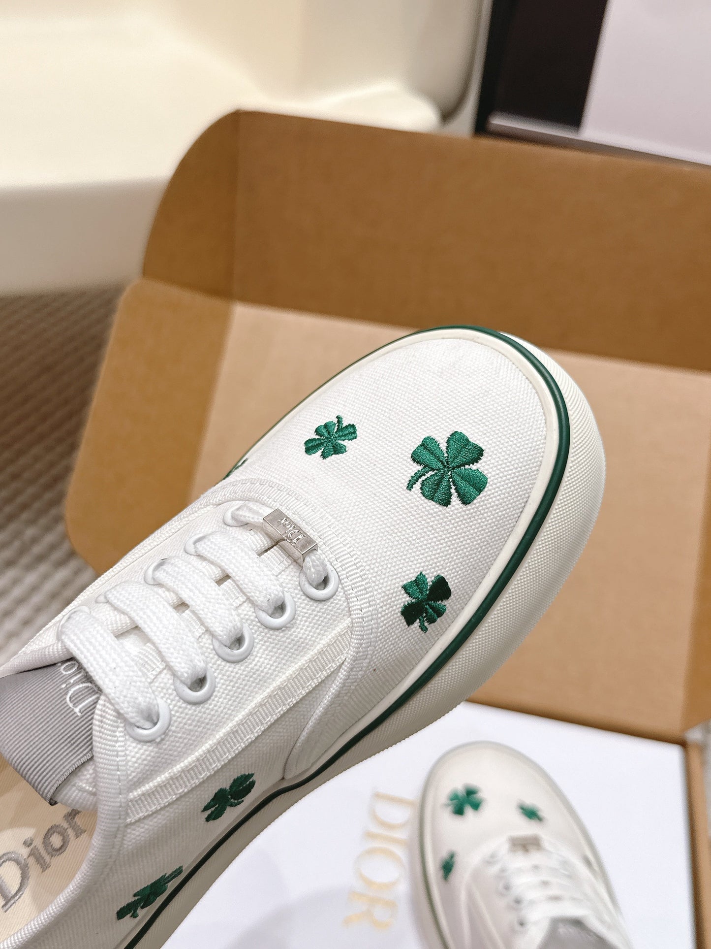 CD Saltwind Sneakers White Four-leaf Clover Embroidery Canvas 632439
