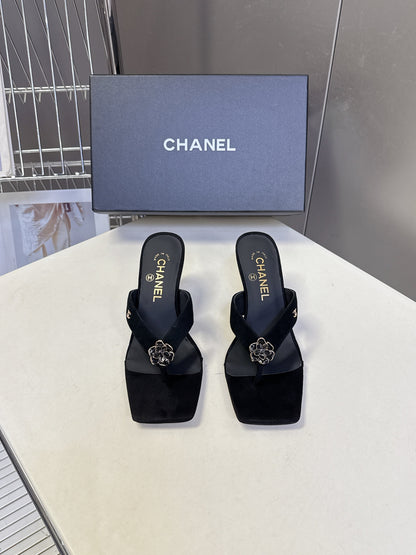 Chanel 2026 Thong Sandal 65mm Embossing And Suede Calfskin 895344