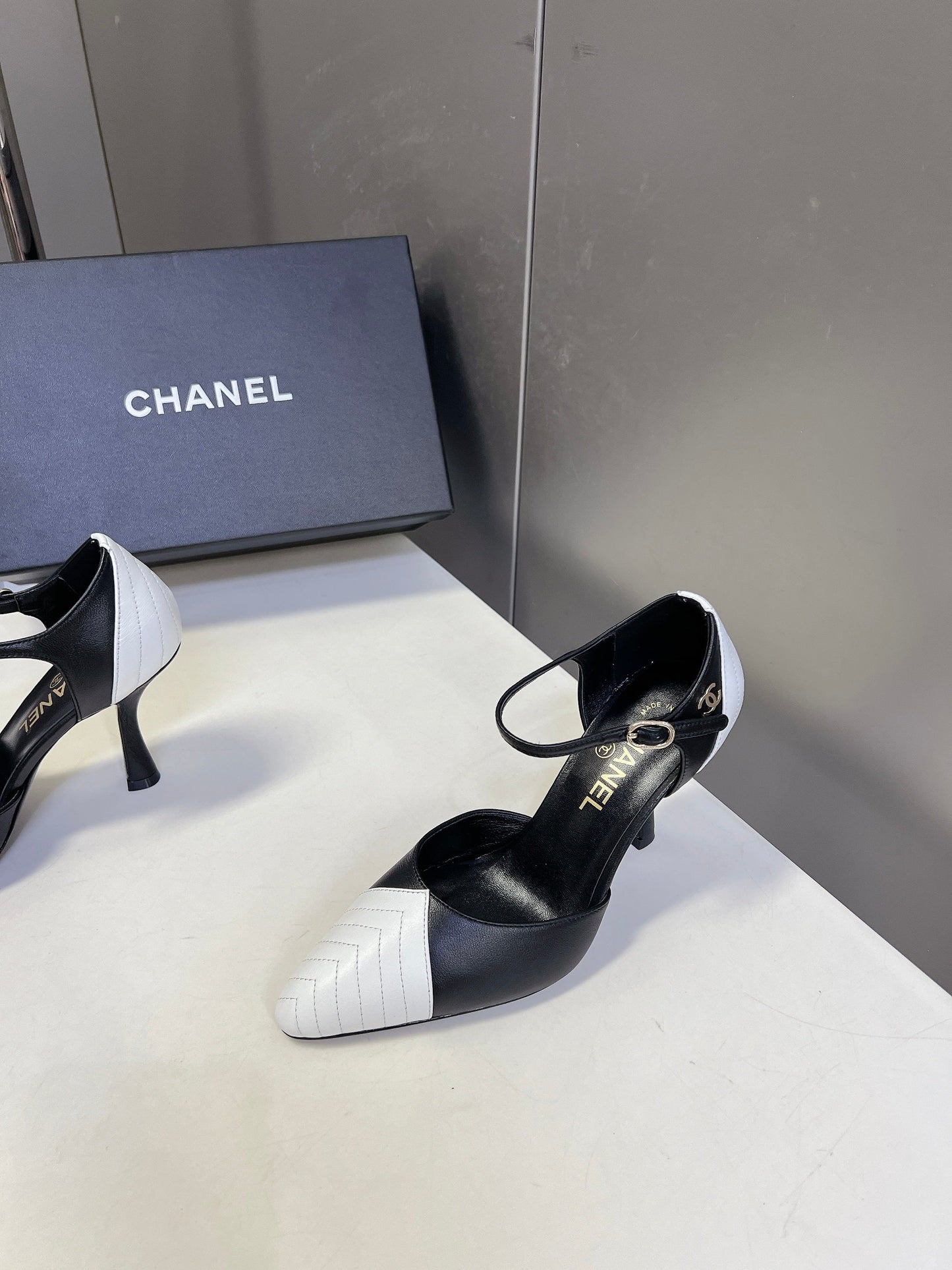 Chanel 2026 Mary Jane Sandal  90mm Embossed Calfskin And Fabric 895356