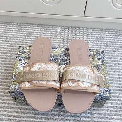 CD 26s Flat Slippers Nude Pink Canvas Rubber 648132