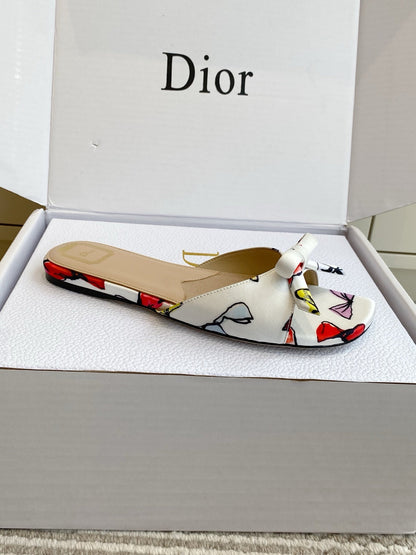 CD 26s Bow Kitten Flat Open Back Sandals White Lambskin 909656
