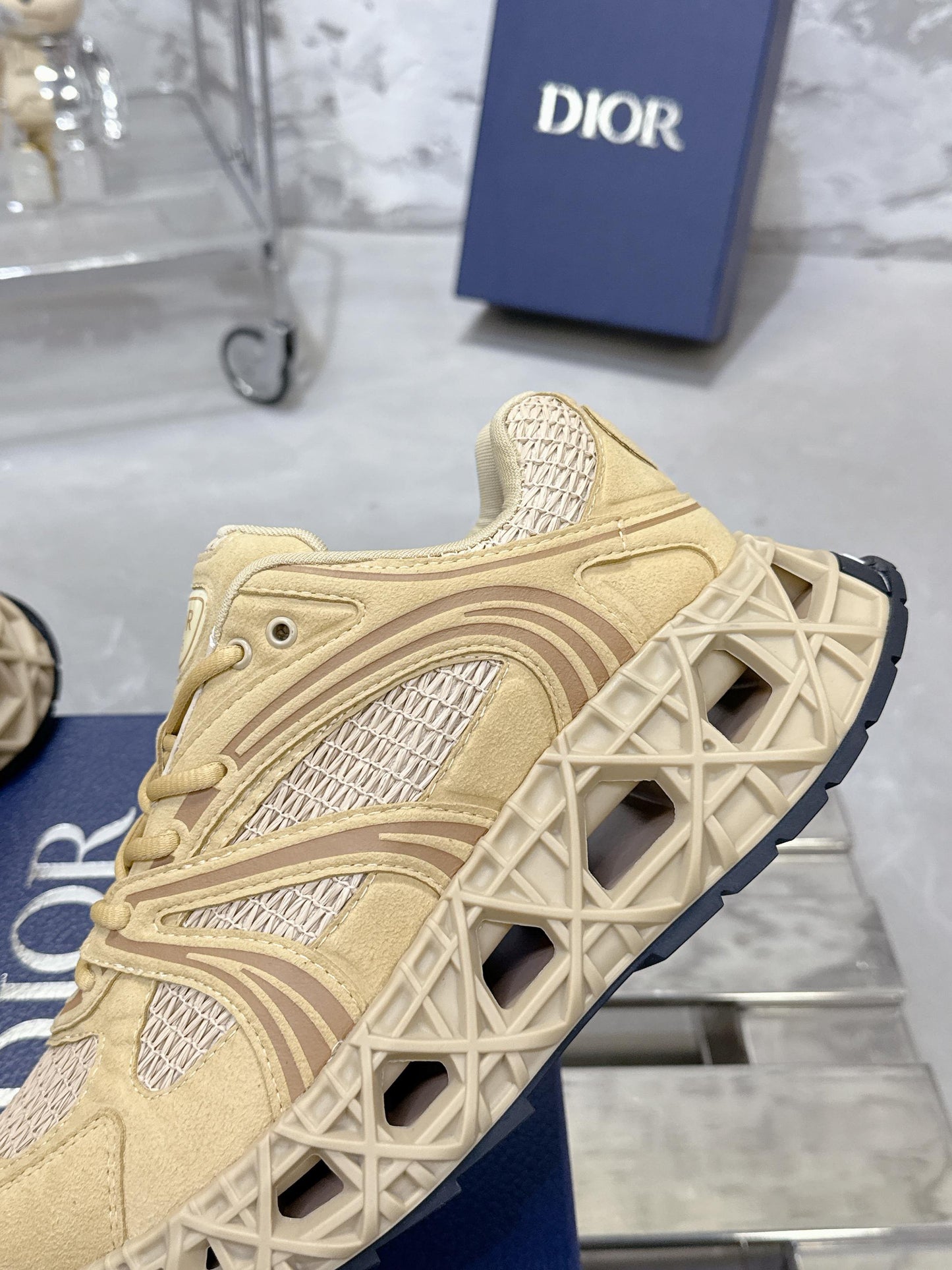 CD 26s Sneaker Beige Mesh Suede 905044