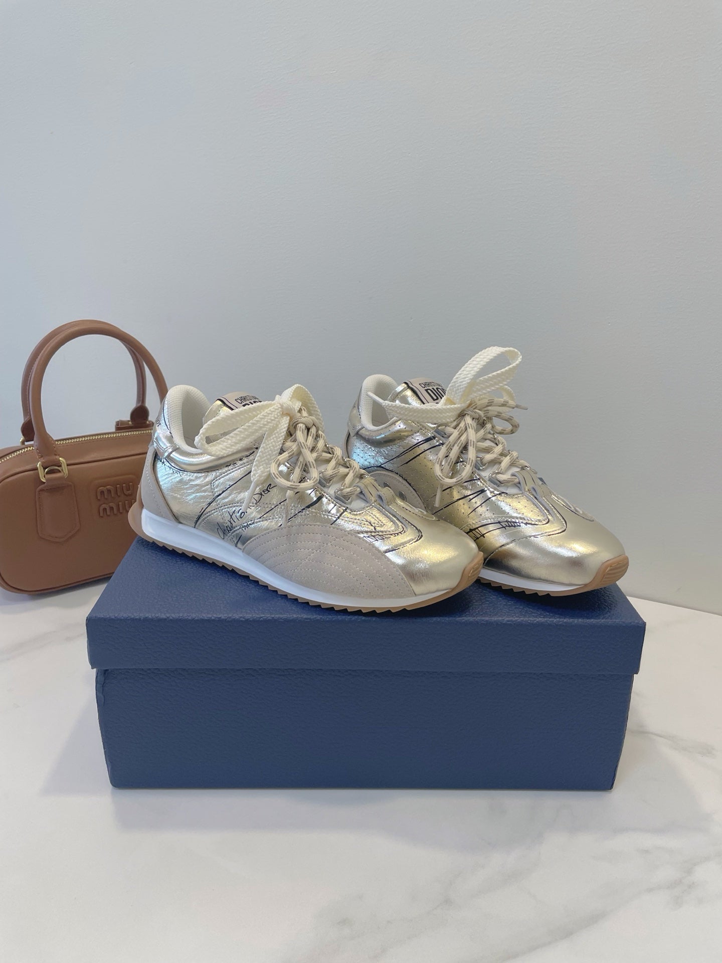 CD 26s D-Sketch Sneakers Sliver Taupe Suede Lambskin 908093