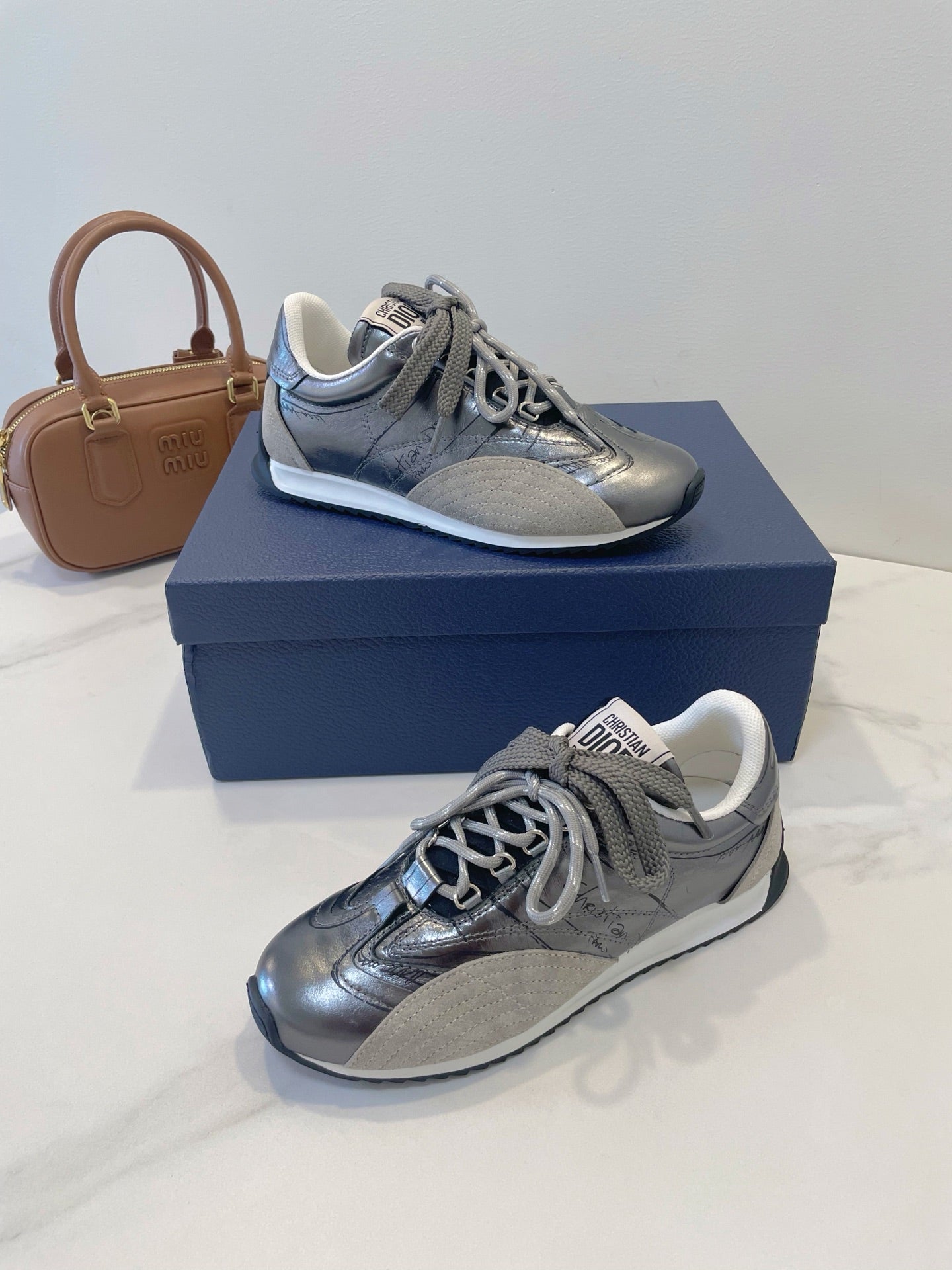 CD 26s D-Sketch Sneakers Sliver Taupe Suede Lambskin 908094