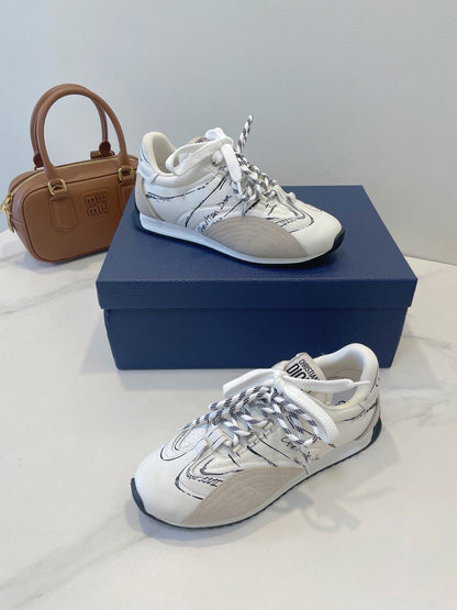 CD 26s D-Sketch Grey White Suede Sheepskin 908096