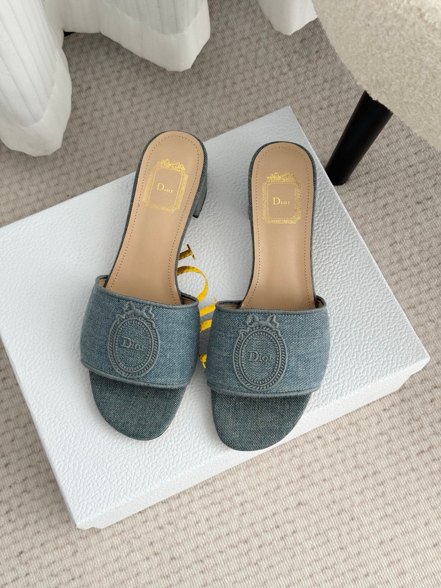 CD Médaillon Slide 4.5cm Wash Blue Denim 849736