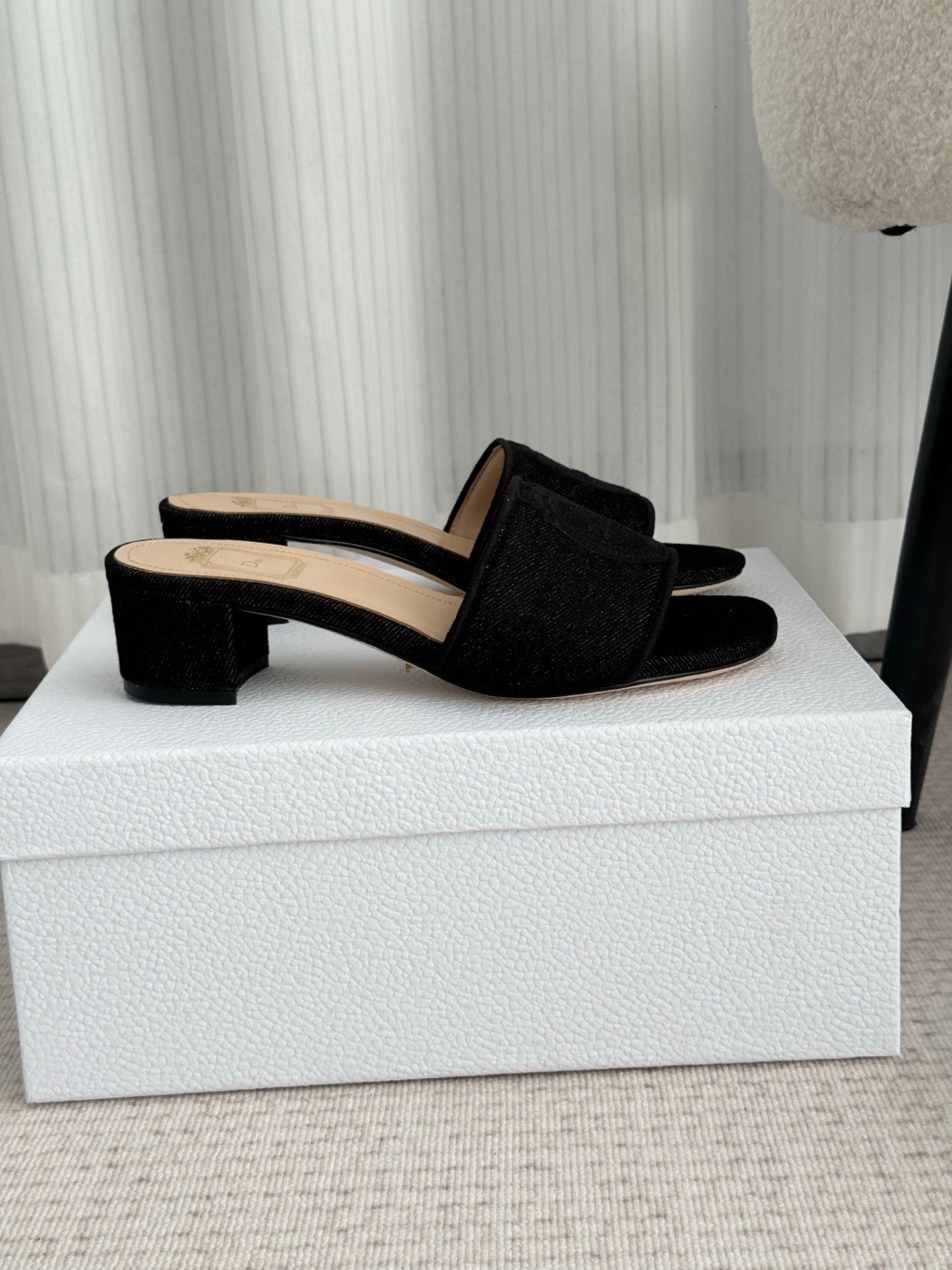 CD Médaillon Slide 4.5cm Black Denim 849735