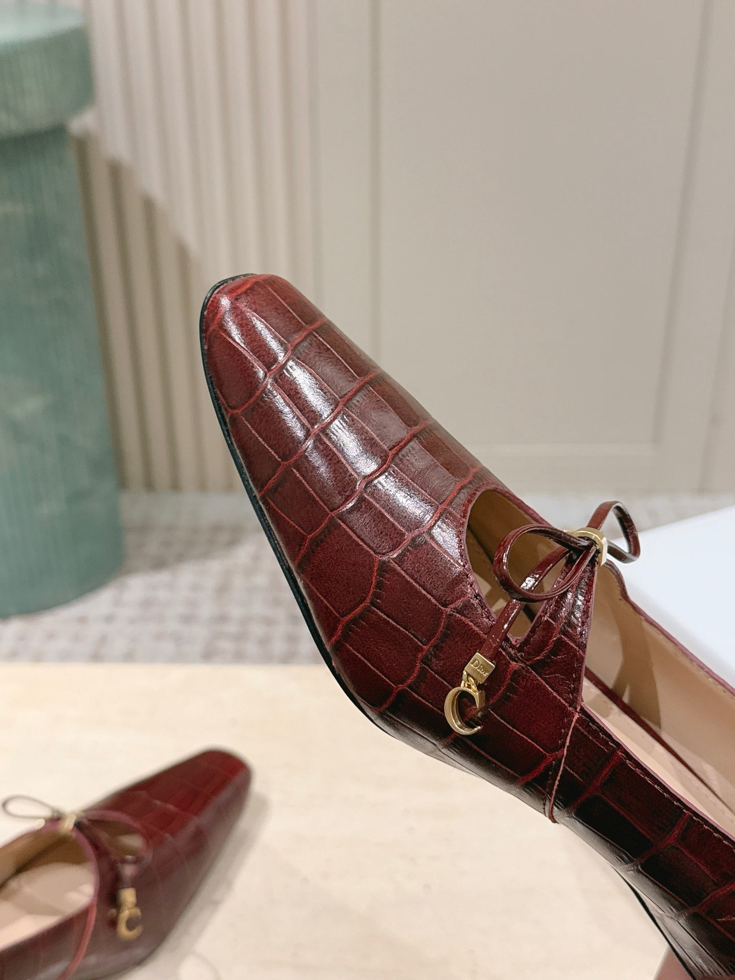 CD Muse Pump 4cm Brown Crocodile-Printed Calfskin 694199