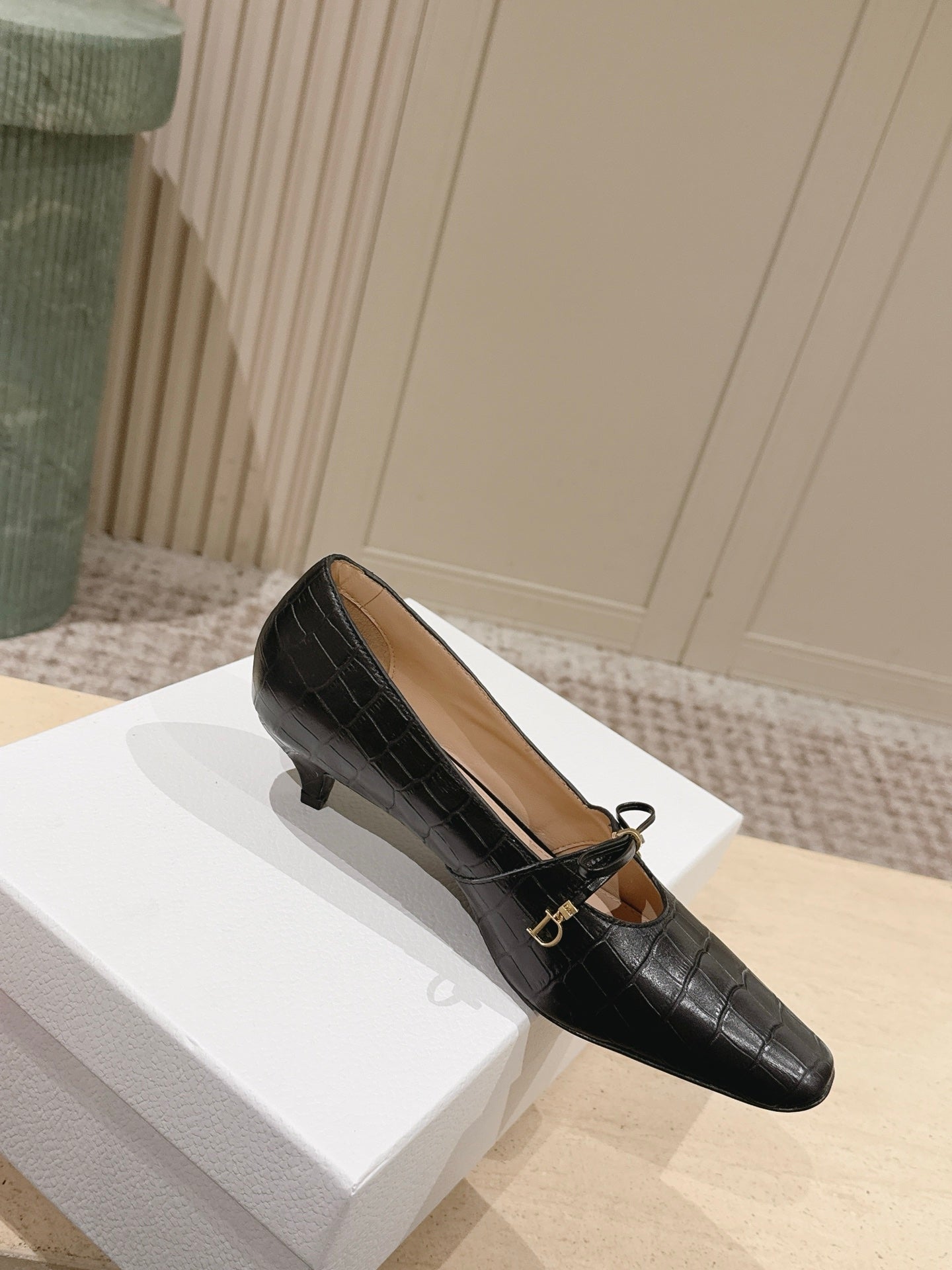 CD Muse Pump 4cm Black Crocodile-Printed Calfskin 694200