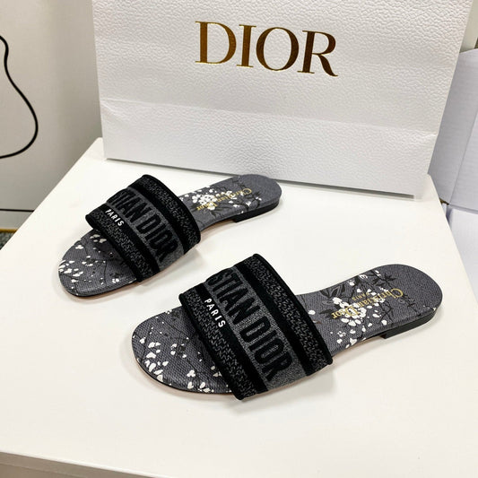 CD 26s Embroidered Sandals Gray Black Canvas Leather 683017