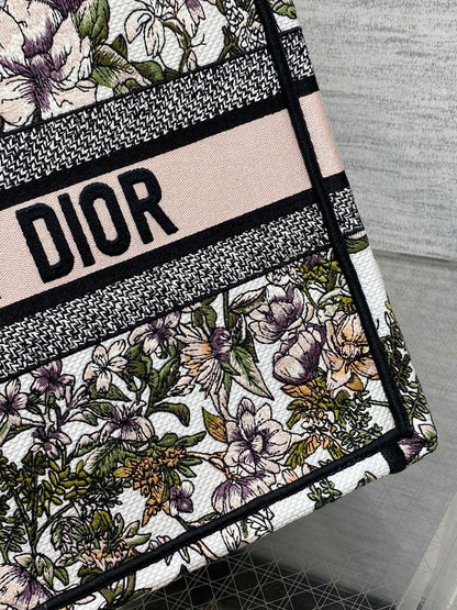 CD Medium Dior Book Tote Full Floral Motif White Pink Cotton 272912