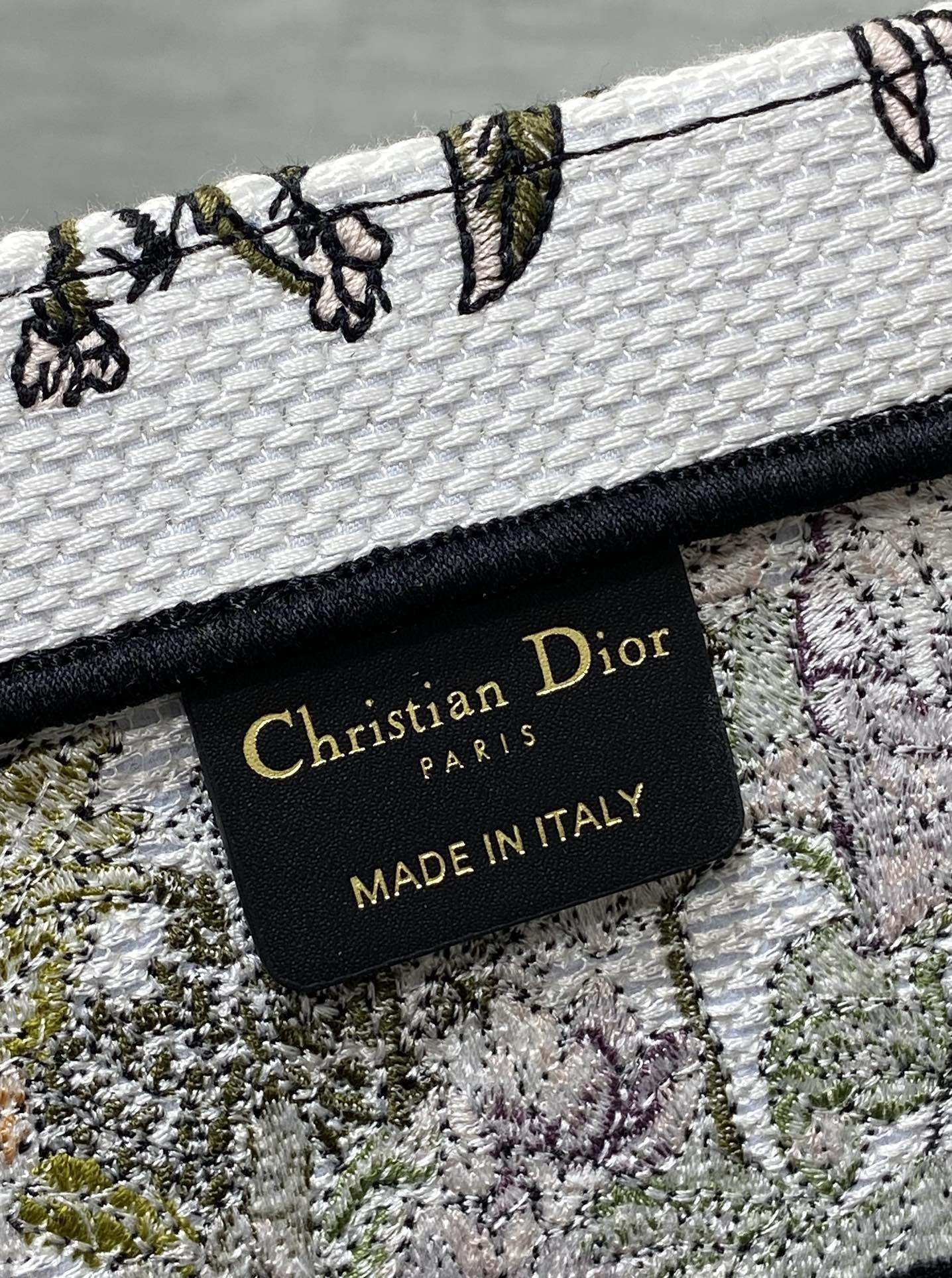 CD Medium Dior Book Tote Full Floral Motif White Pink Cotton 272912