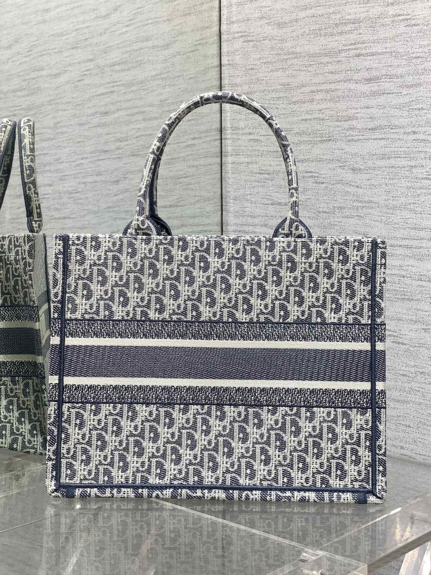 CD Medium Dior Book Tote Light Blue Denim Oblique Jacquard