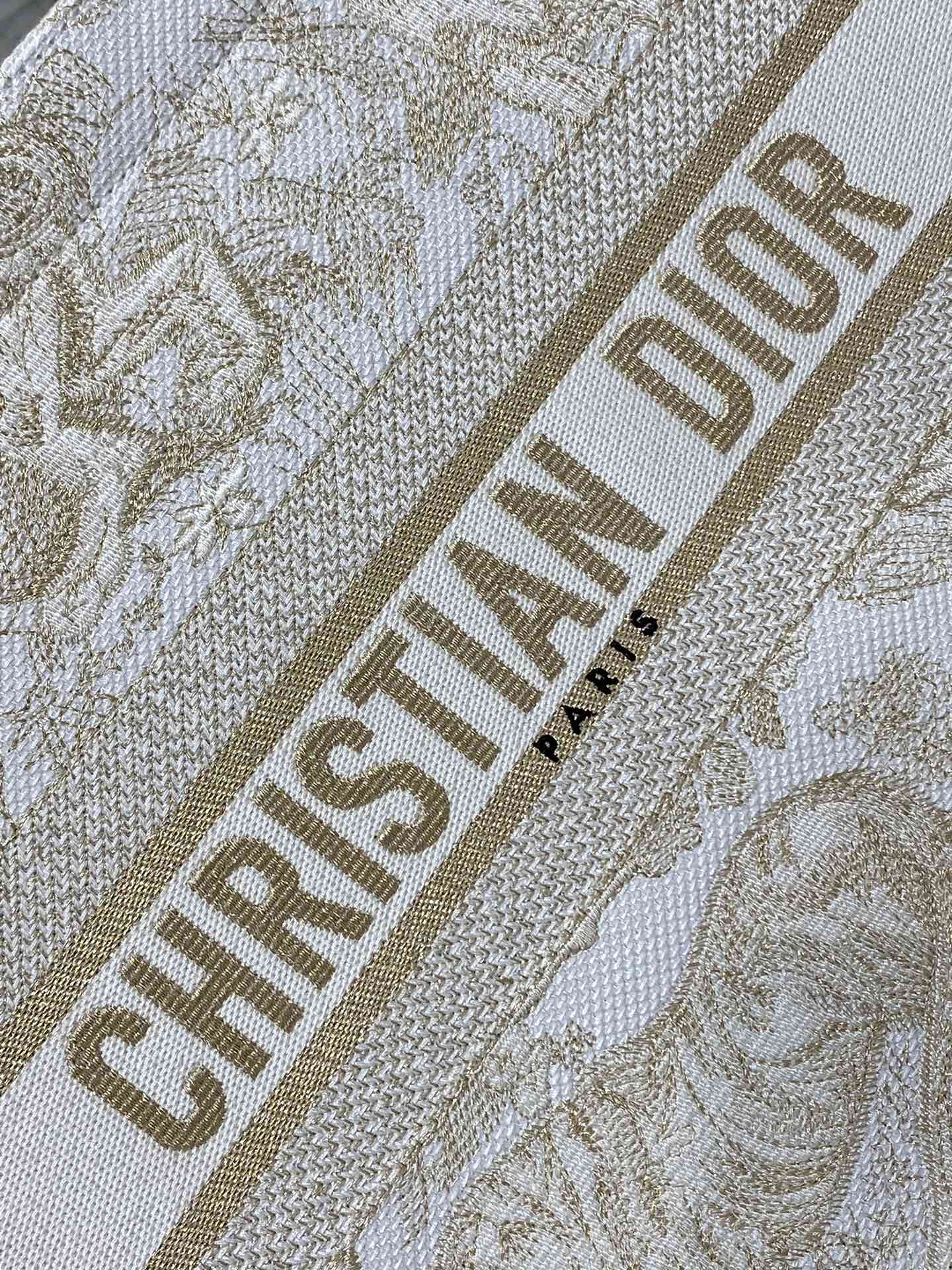 CD Medium Dior Book Tote Tiger Motif White Beige Cotton