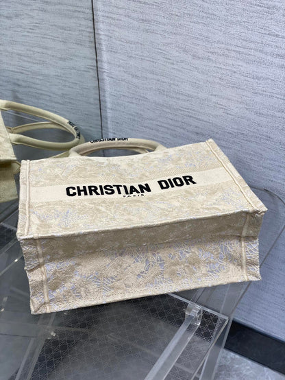 CD Medium Dior Book Tote Scotland’s National Flower Pattern Beige Cotton