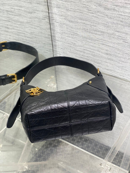 CD VOYAGE handbag 23 Black Crinkled Calfskin