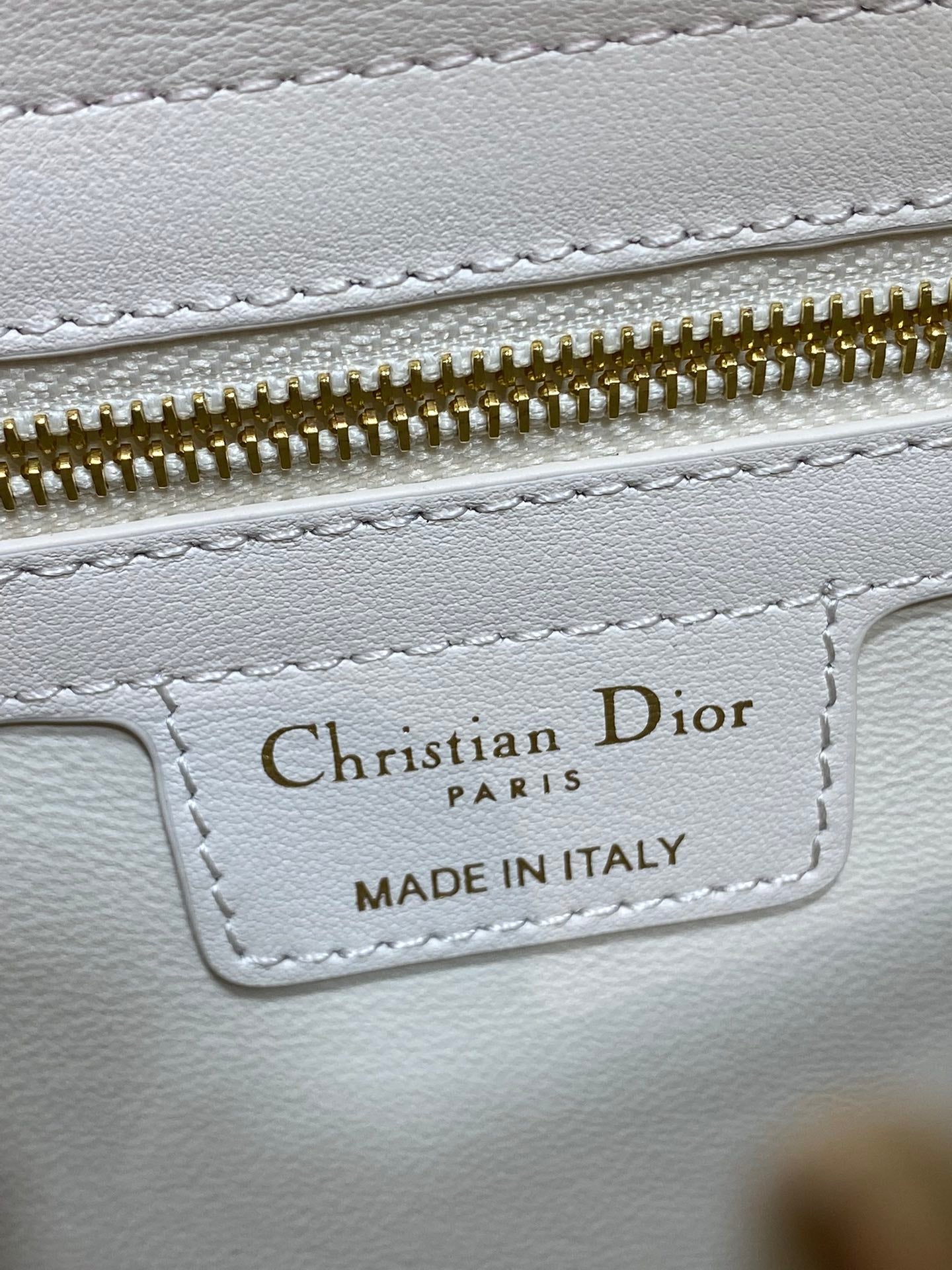 CD 26SS Bow-Adorned Bag White Calfskin 272515