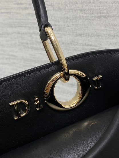 CD 26SS Bow-Adorned Bag Black Calfskin 272519