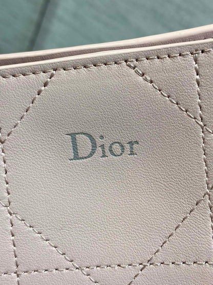 Dior Small Vertical Bag Light Pink Macrocannage Lambskin 286601