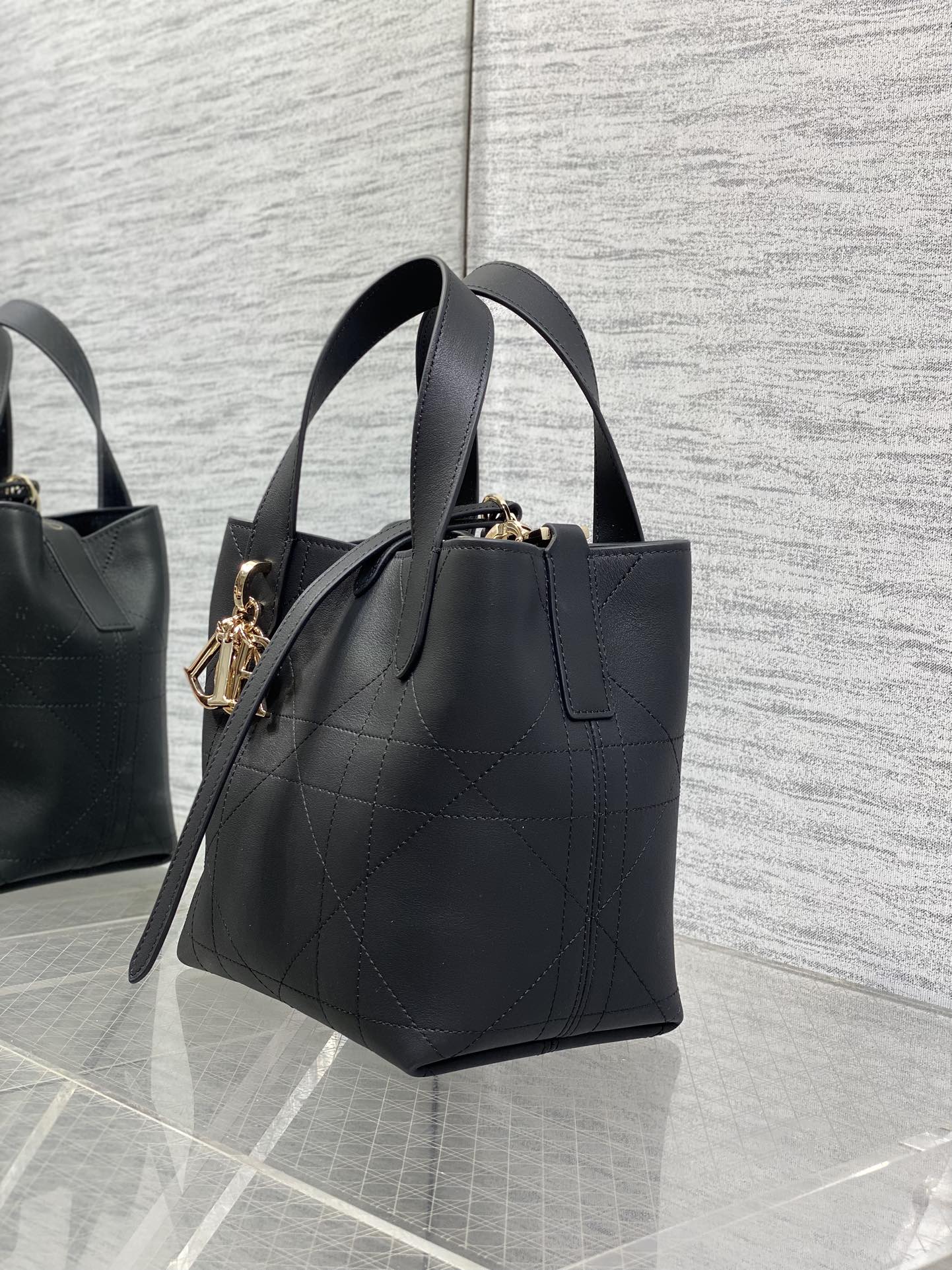 CD Toujours Bag 18cm Black Macrocannage Lambskin 286515