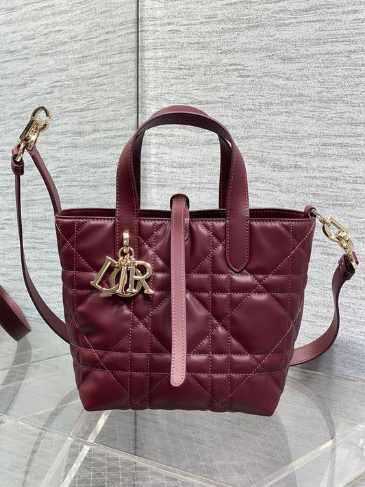 CD 2026 Toujours Vertical Tote Bag 18cm Macrocannage Calfskin 286459