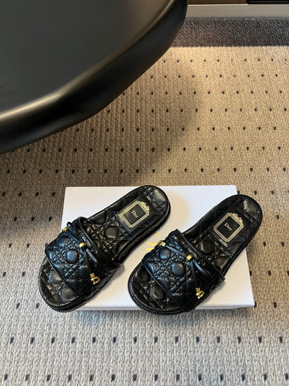 CD 26s Cannage Slides Black Lambskin 820050
