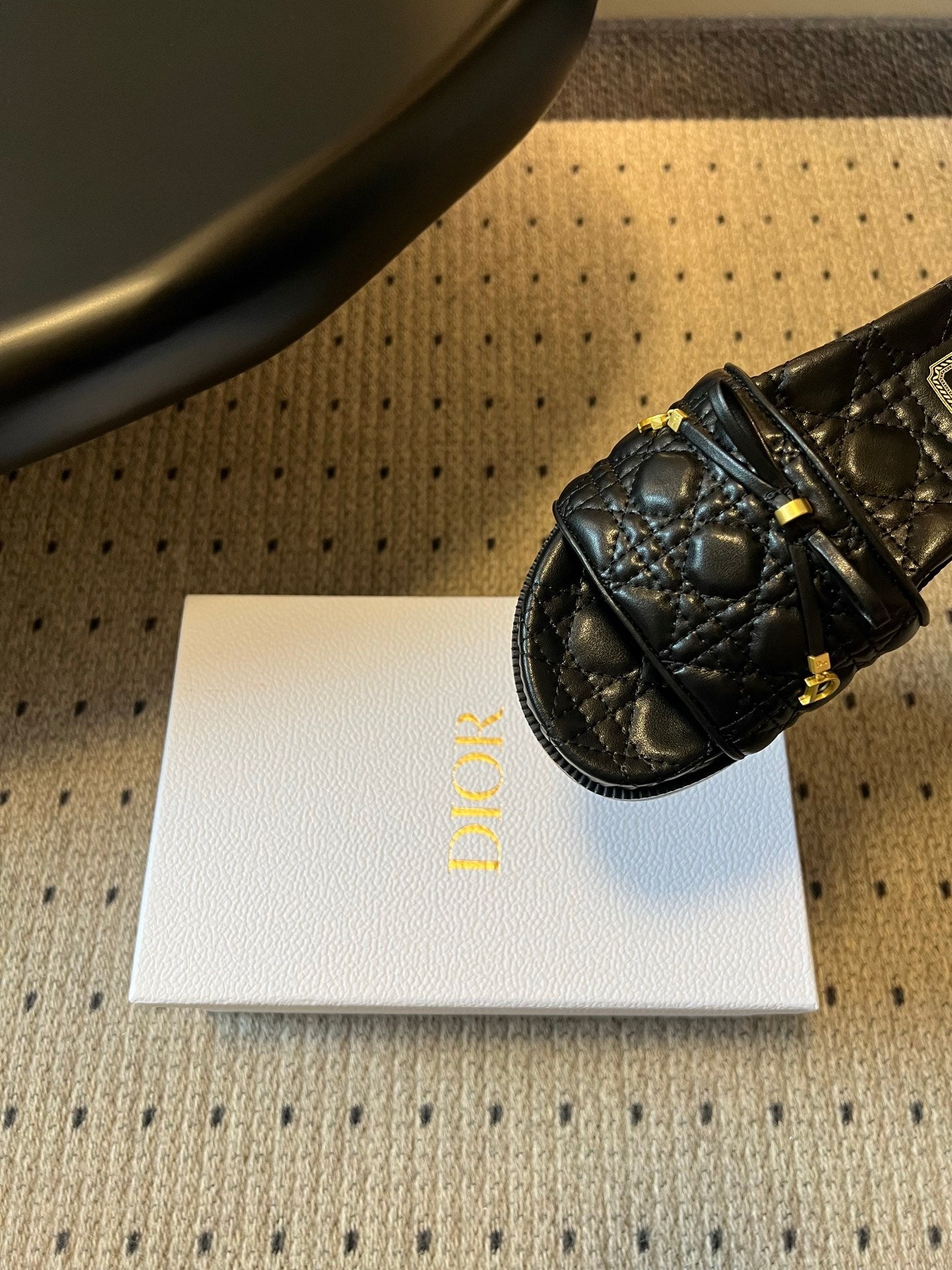 CD 26s Cannage Slides Black Lambskin 820050