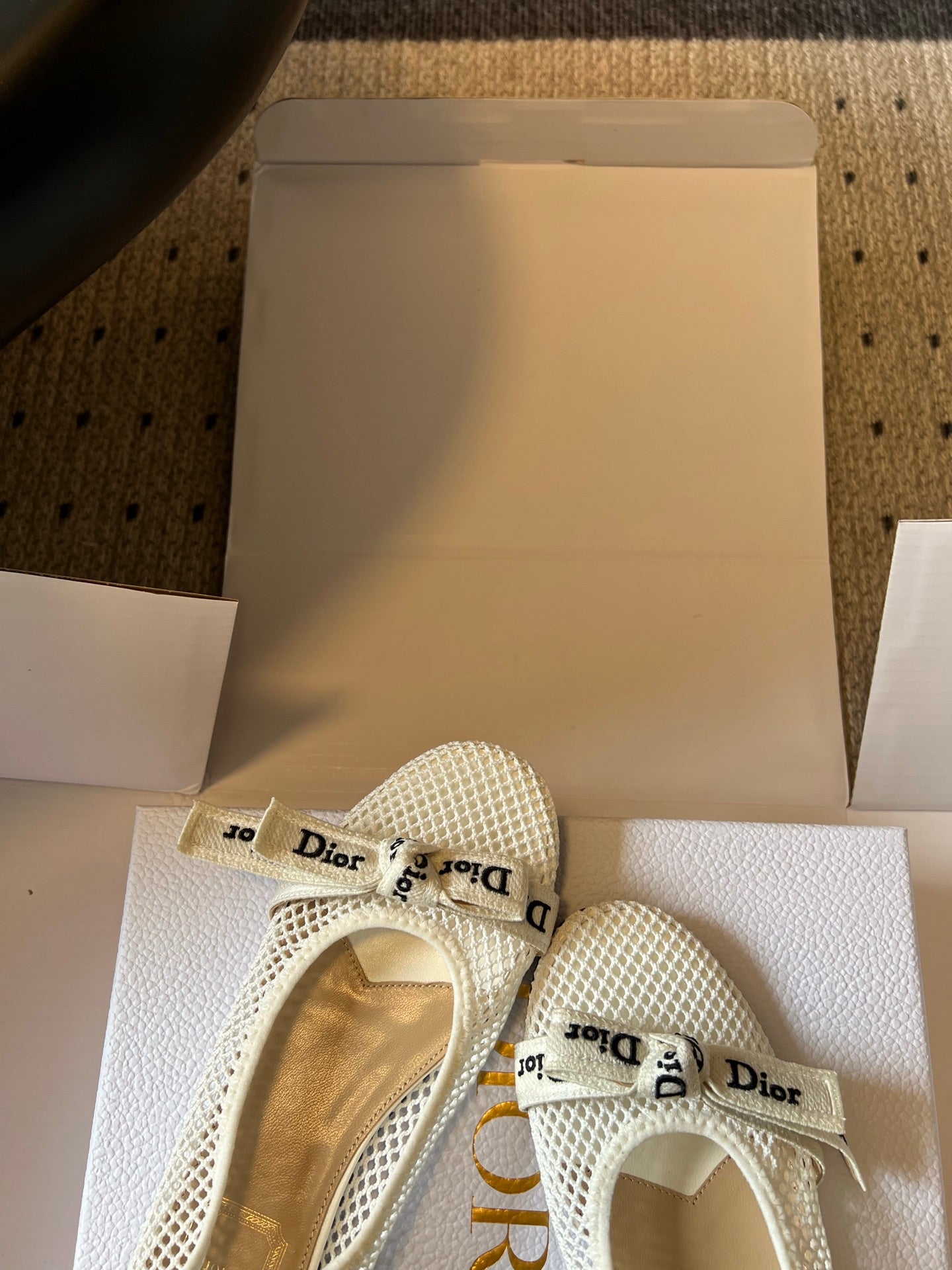 CD 26s J'Adior Ballet Flat Cream Mesh 903404
