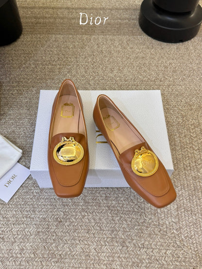 CD Médaillon Loafer Brown Sheepskin 835718
