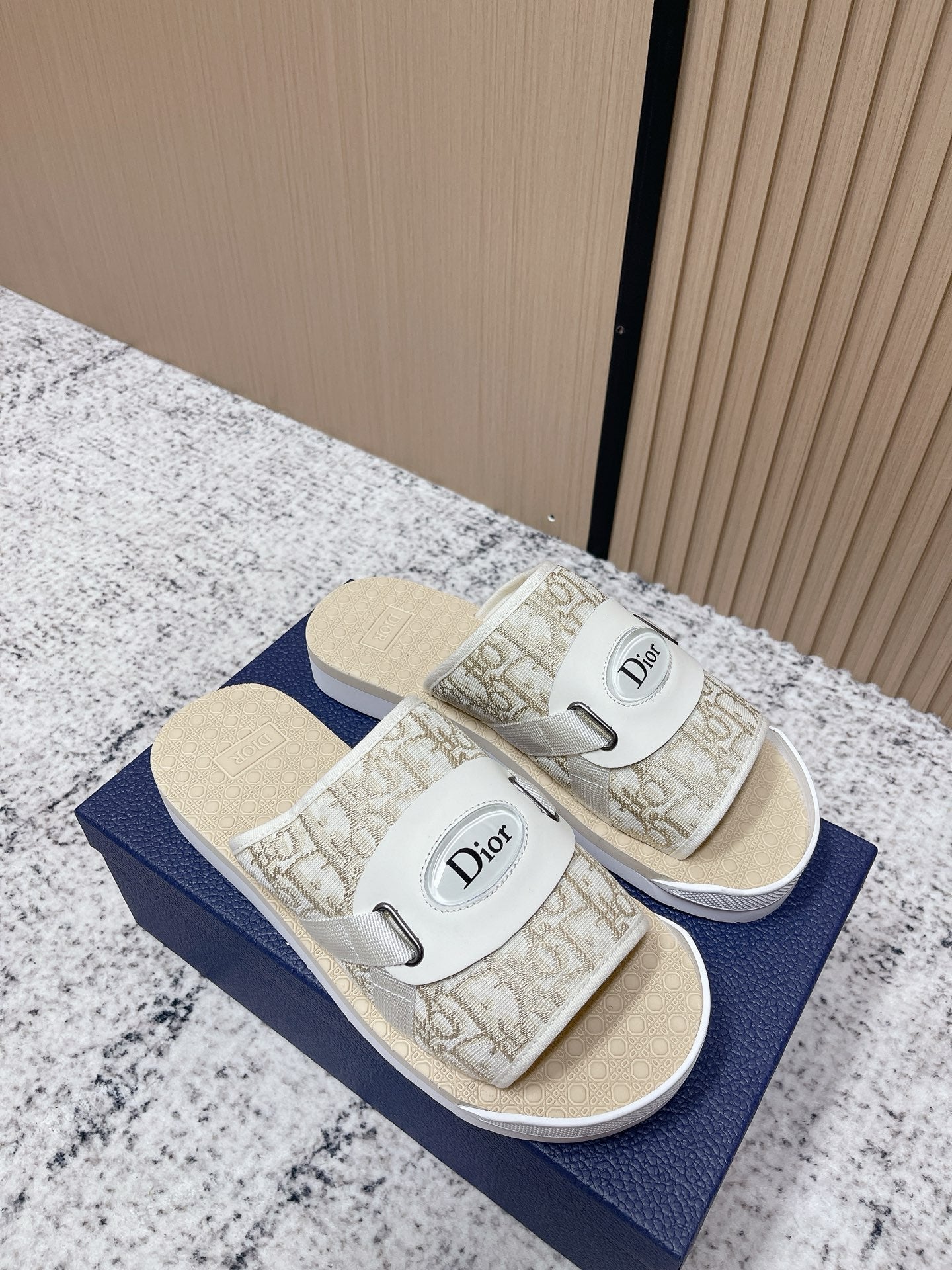 CD Men's Alpha Sandals Cream Rubber Cotton 752387