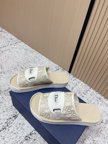 CD Men's Alpha Sandals Cream Rubber Cotton 752387