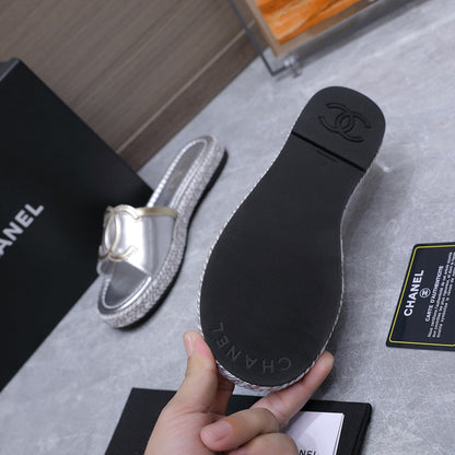 Chanel 2026 Slippers Silver Sheepskin 758398