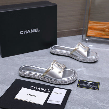 Chanel 2026 Slippers Silver Sheepskin 758398