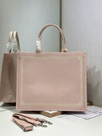 CD Book Tote Rose Tendre No Dior No Dietrich Embroidery