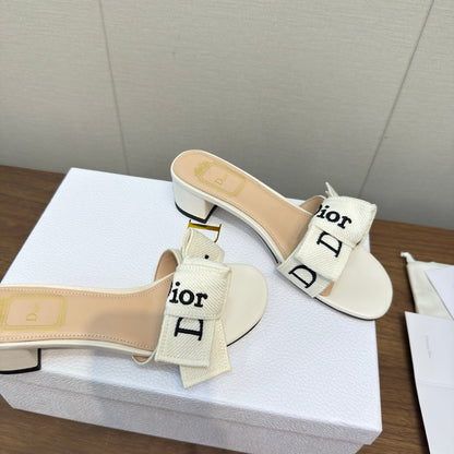 CD 26s J'Adior Chunky Heel 4.5cm White Canvas Lambskin 922453
