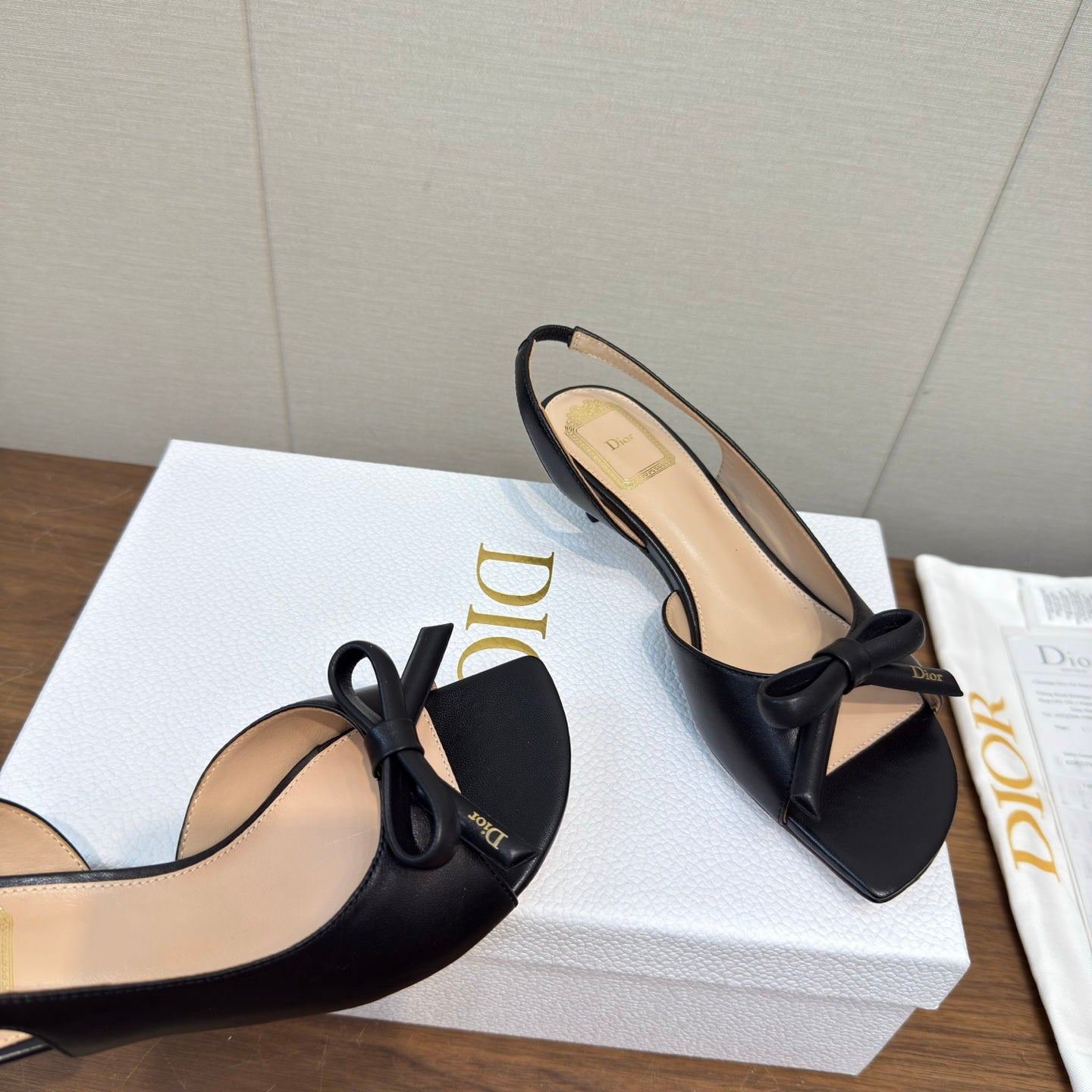 CD 26s Bow Heeled Slingback 3.5cm Black Lambskin 922492