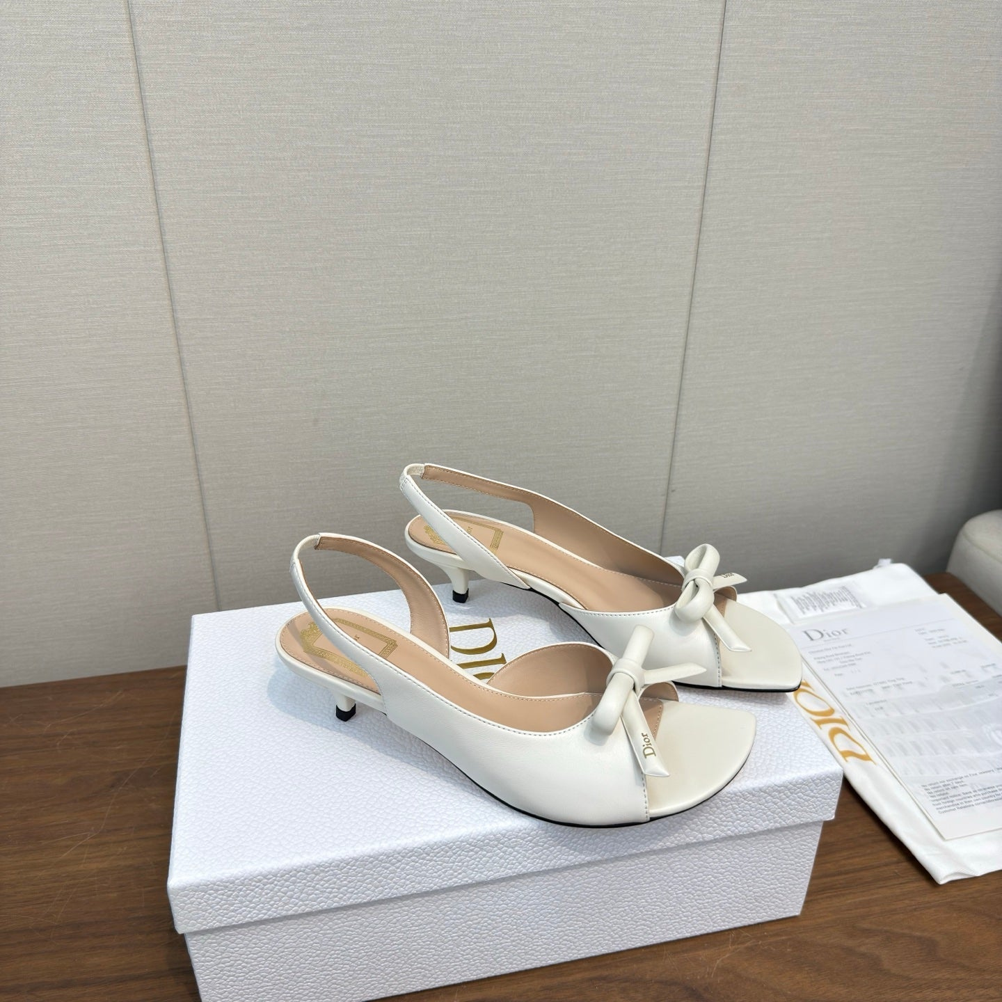 CD 26s Bow Heeled Slingback 3.5cm White Lambskin 922493