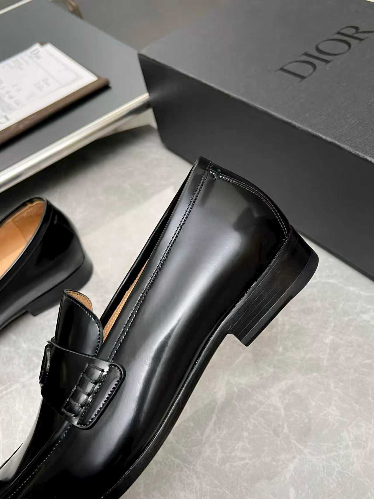CD Timeless Flex Men’s Loafer Black Glossy Cowhide 112657