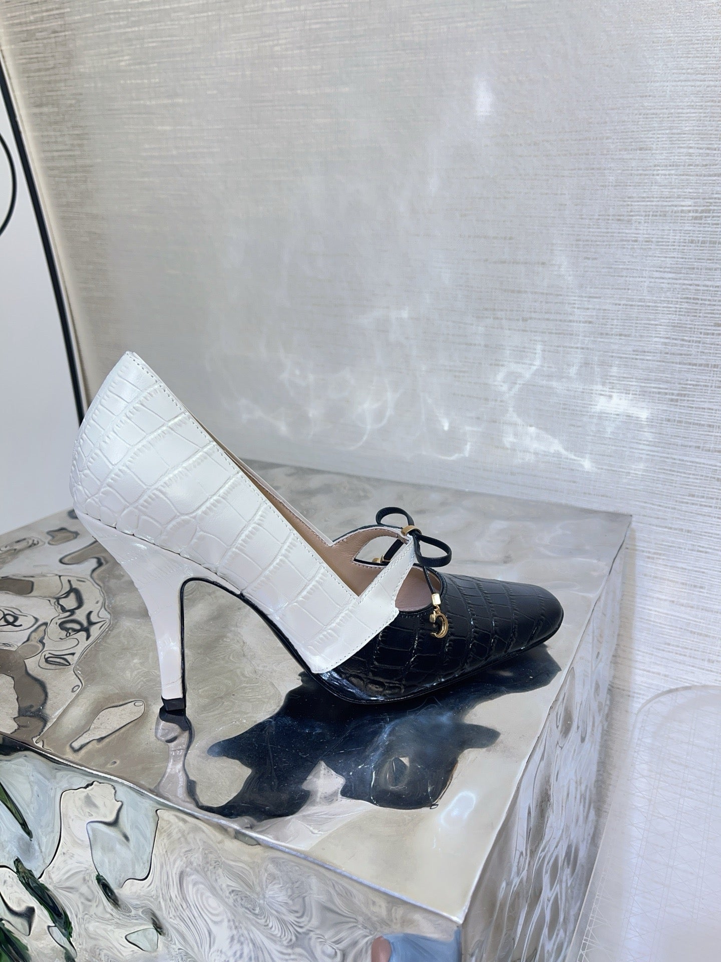 CD Miss Muse Pump Black White Crocodile Printed Calfskin 820064